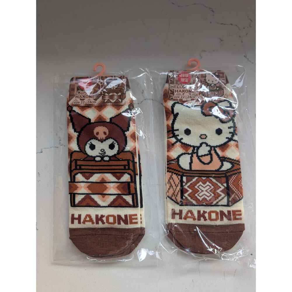 Lot 2 NWT Sanrio Hakone Limited Edition Hello Kitty Kuromi Womens Socks